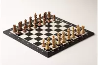 Deska szachowa nr 5 (z opisem) hebanizowana (intarsja)